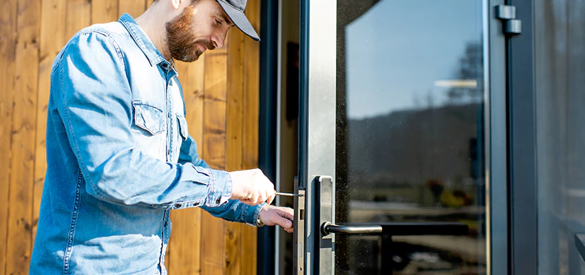 Frameless Glass Storefront Door Locks Replacement in Chicago, IL