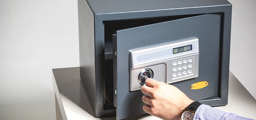 Jewelry Safe Unlocking Service in Chicago, Illinois