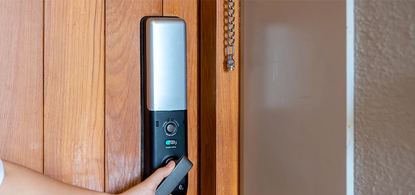 Home Security Electronic Locks Upgrades in Chicago, IL