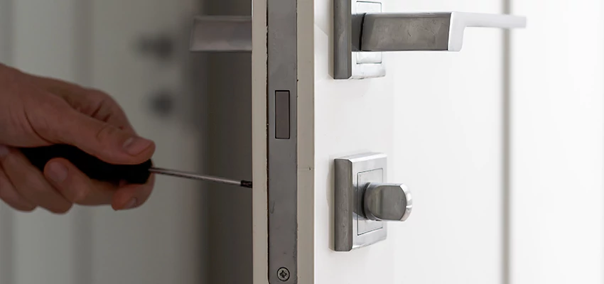 Key Programming Locksmith Open Now in Chicago, Illinois